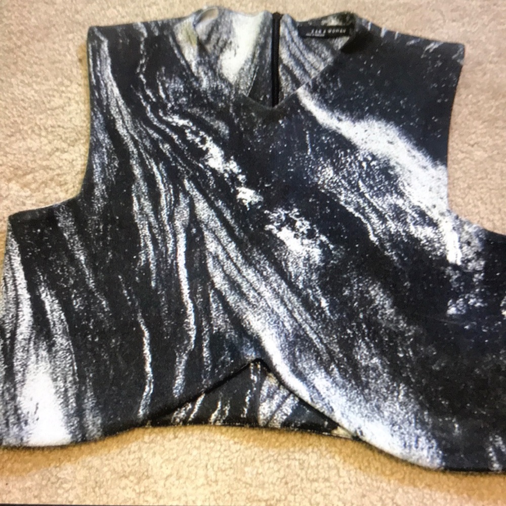 Zara woman crop top size medium – [120]